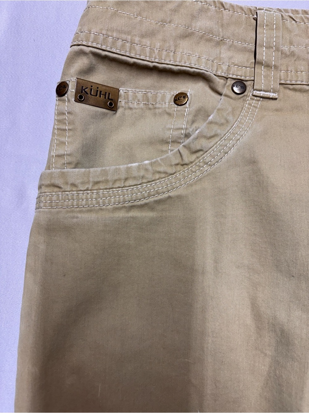 Kuhl relaxed fit Khaki Chinos outdoor hiking Tan Men’s size 38 - Picture 3 of 4